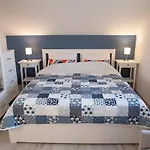 Dina * Biograd na Moru