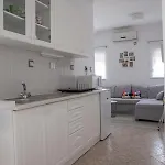 Dina *