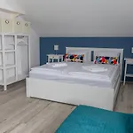 Apartman Dina *
