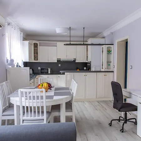 Apartment Dina Weißenburg