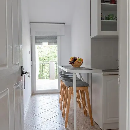 Apartment Dina Weißenburg
