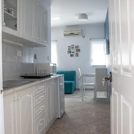 Apartment Dina *