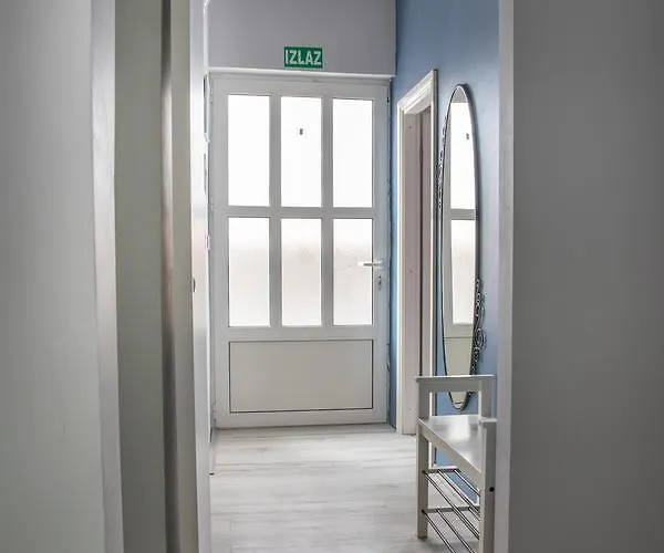 Dina Апартаменты Биоград-на-Мору