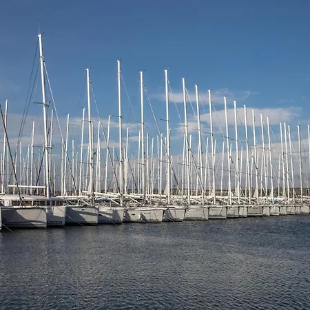 Dina * Biograd Na Moru