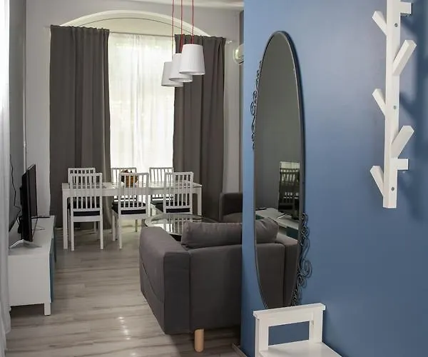 Dina Apartman *