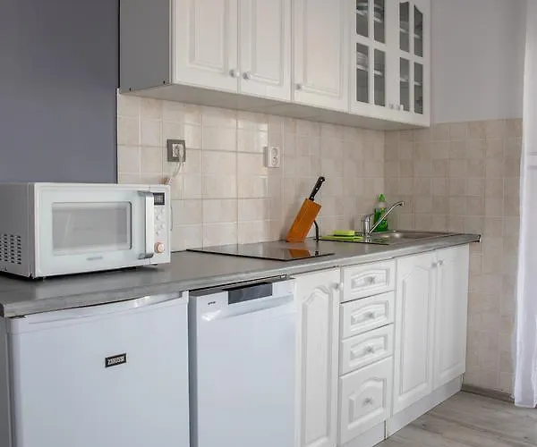 Dina Apartmán Biograd Na Moru