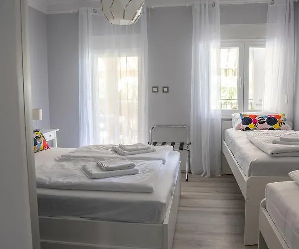 Dina Biograd Na Moru