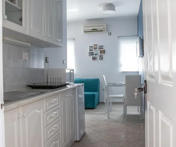 Apartman Dina *